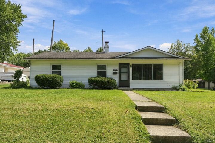 Property Photo: 5104 Northcrest Drive IN 46825-5633