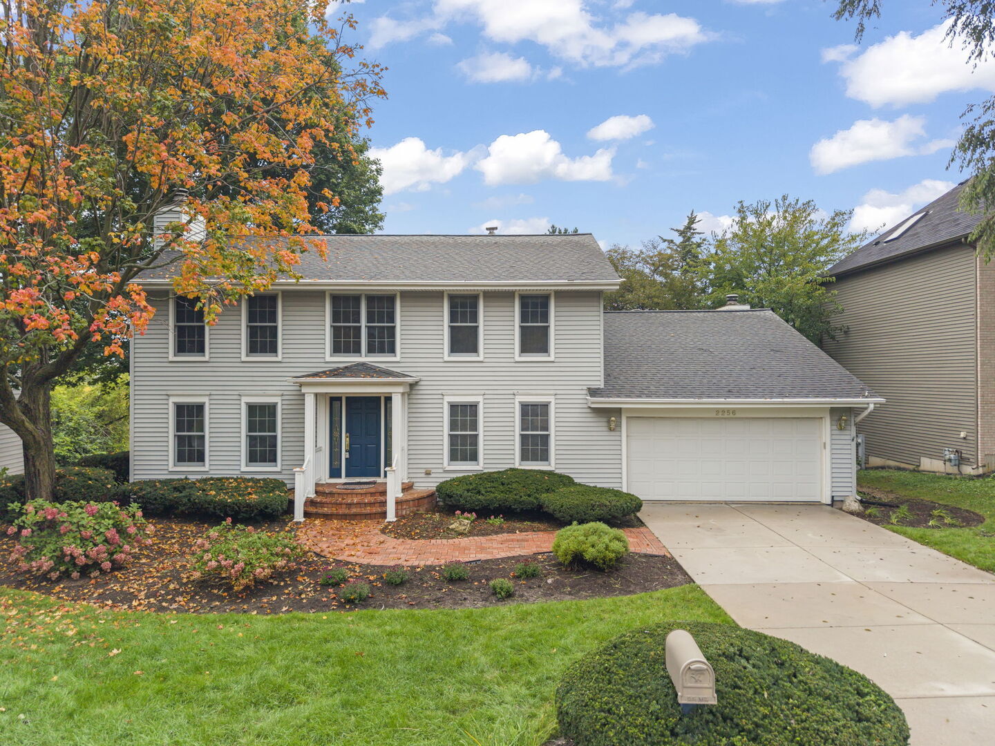 Property Photo: 2256 Ridgewood Road IL 60532