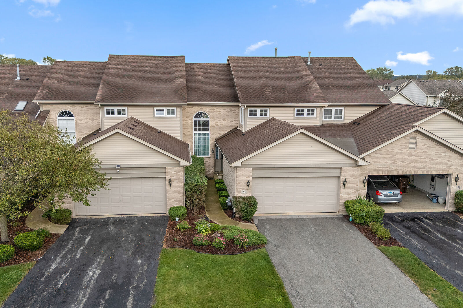 Property Photo:  
