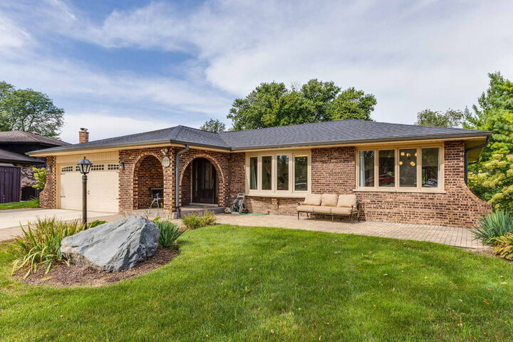 Property Photo: 11230 Joyce Lane IL 60480