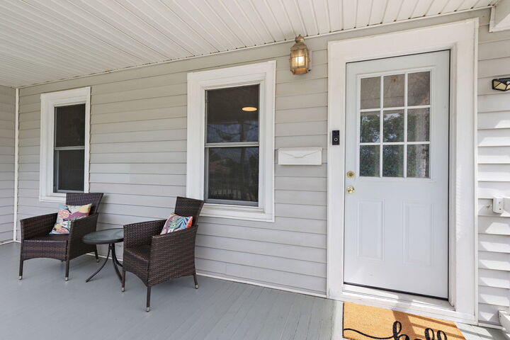Property Photo:  724 5th Avenue  IL 61008 