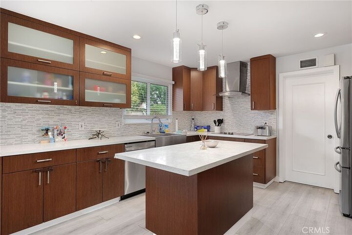 Property Photo:  20745 Ingomar Street  CA 91306 