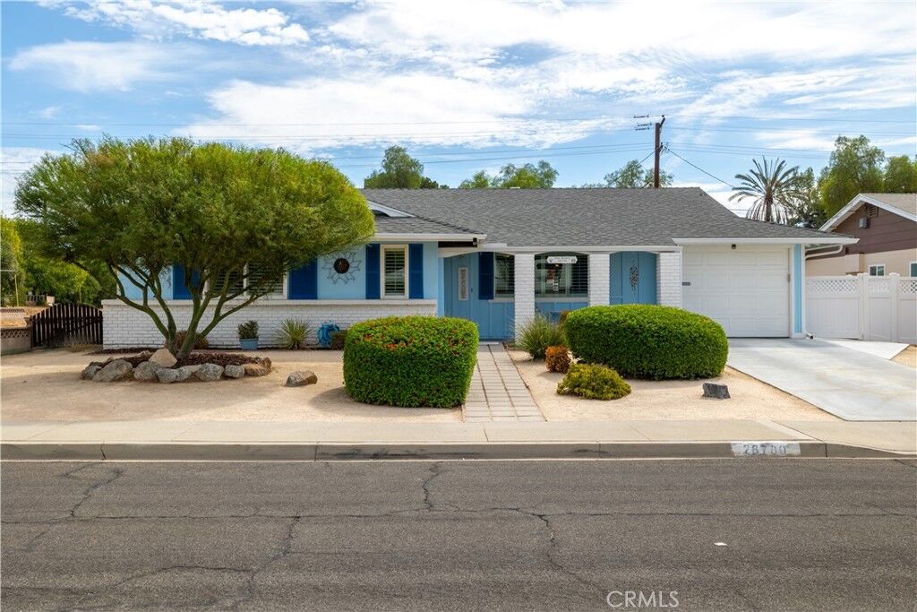 Property Photo: 28700 Thornhill CA 92586