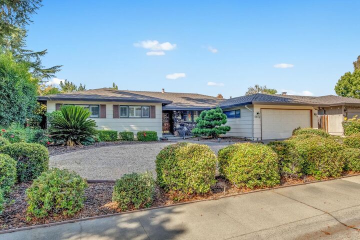 Property Photo: 6910 Waterview Way CA 95831