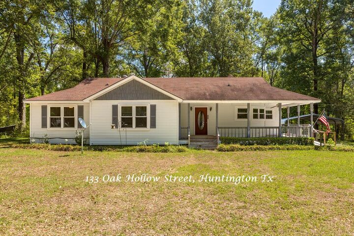 Property Photo: 133 Oak Hollow Street TX 75949