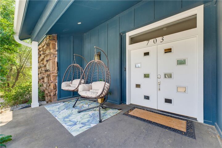 Property Photo: 703 Bella Vista Road AR 72712