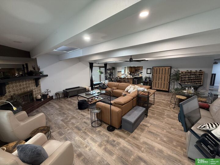 Property Photo: 1905 S 116th Street NE 68144
