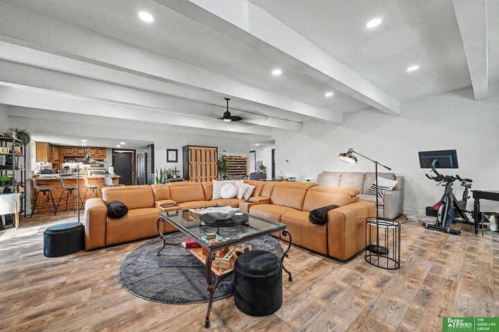 Property Photo: 1905 S 116th Street NE 68144