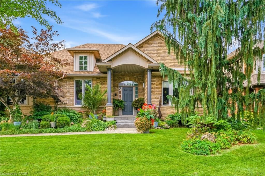 Property Photo:  517 Genista Drive  ON L7T 4L6 