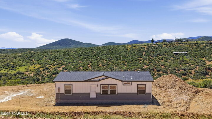 Property Photo: 10355 E Powerline Road AZ 86327
