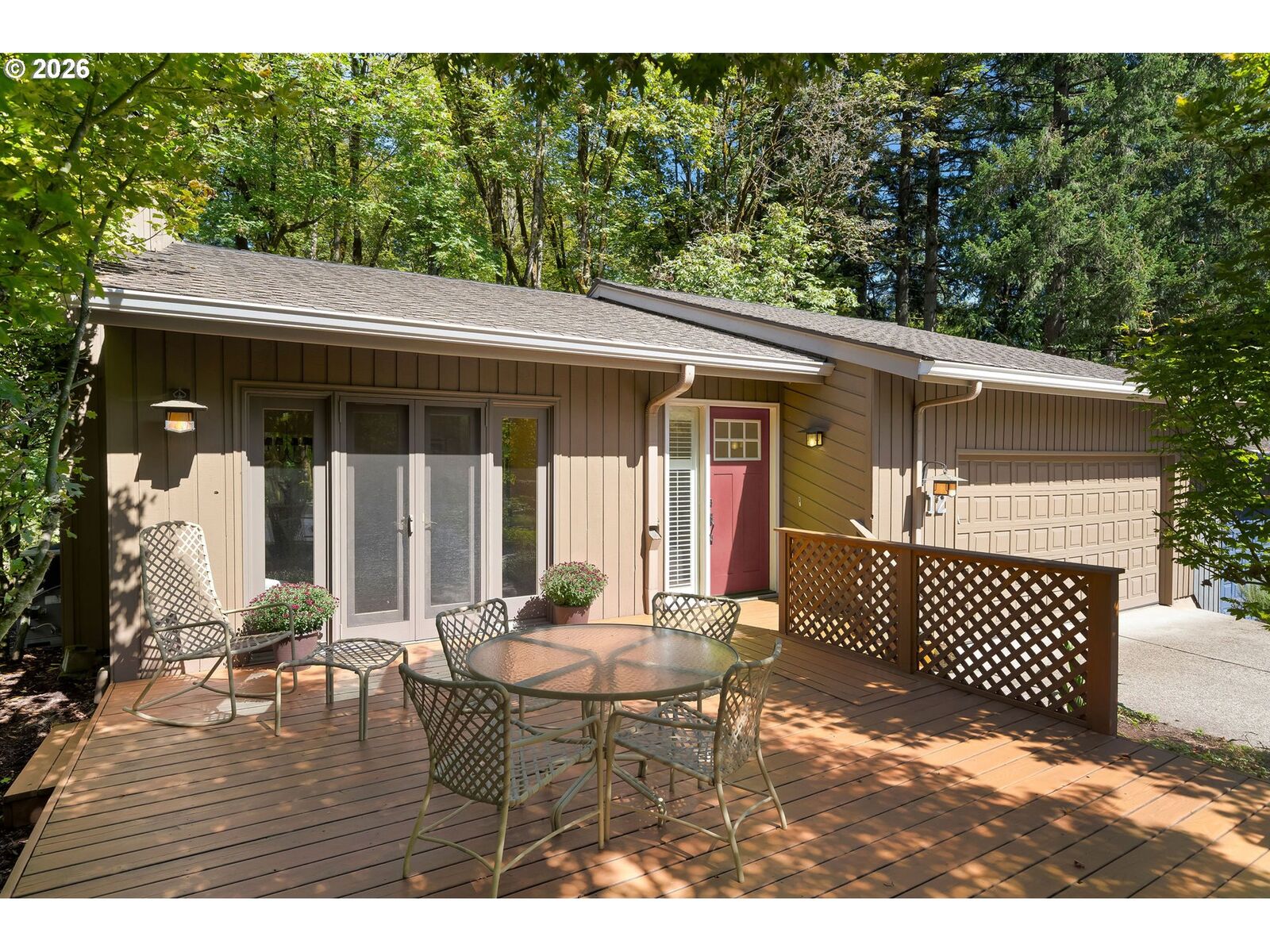 Property Photo: 12 Mountain Cir OR 97035