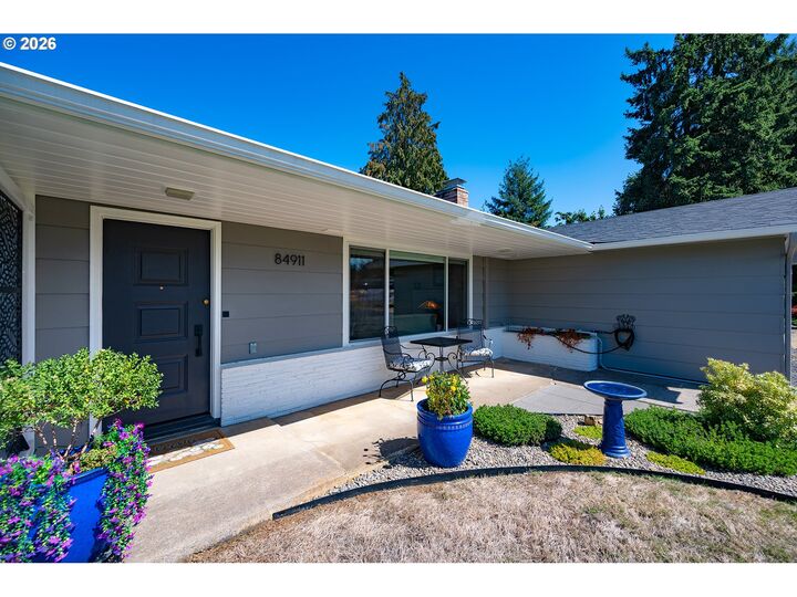 Property Photo: 84911 Tenas Ln OR 97455