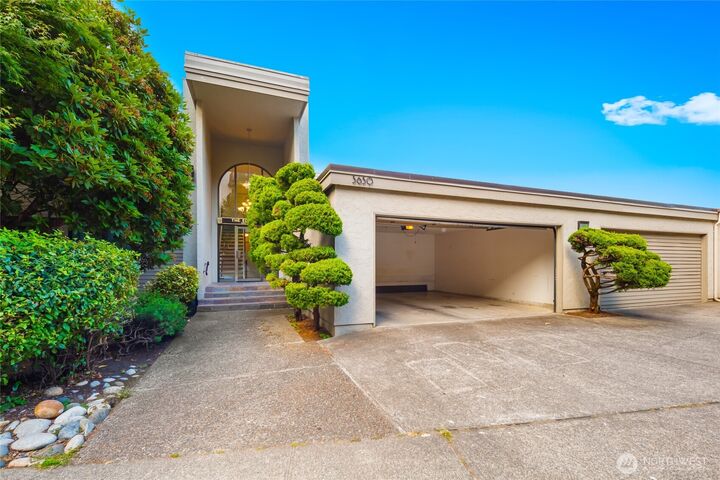 Property Photo: 3650 26th Place W 402A WA 98199
