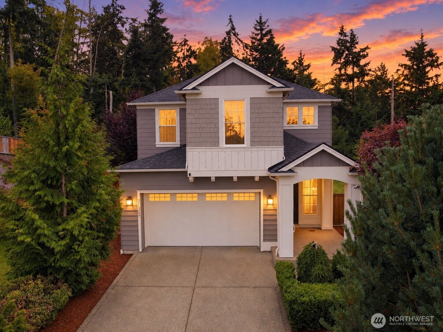 Property Photo: 31357 43rd Place SW WA 98023