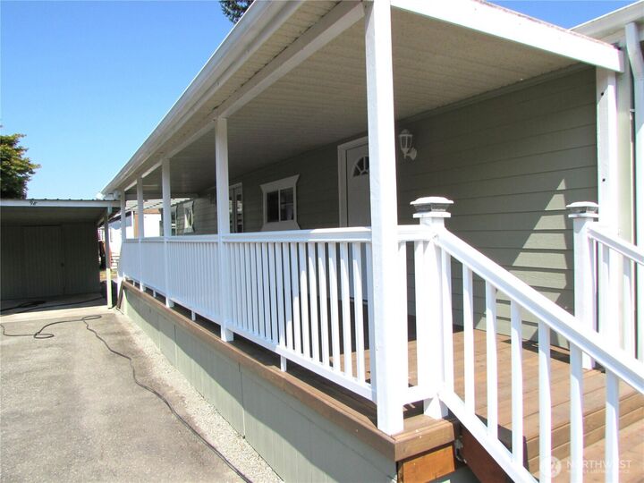 Property Photo: 11424 36th Drive NE 98 WA 98271