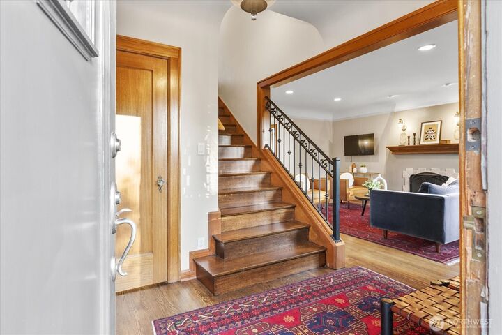 Property Photo:  4124  Burke Avenue N  WA 98103 
