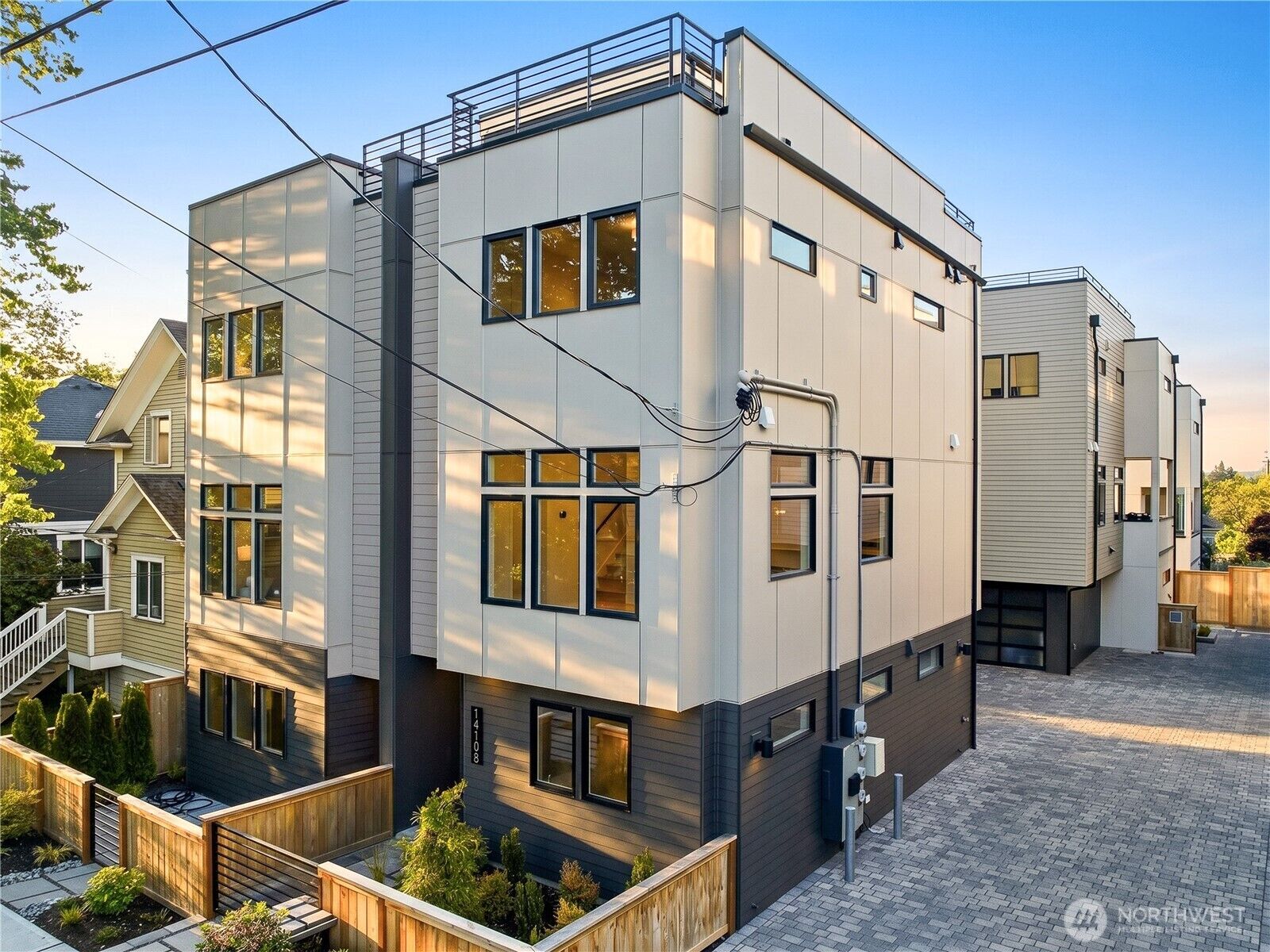 Property Photo:  1410 N 47th Street B  WA 98103 