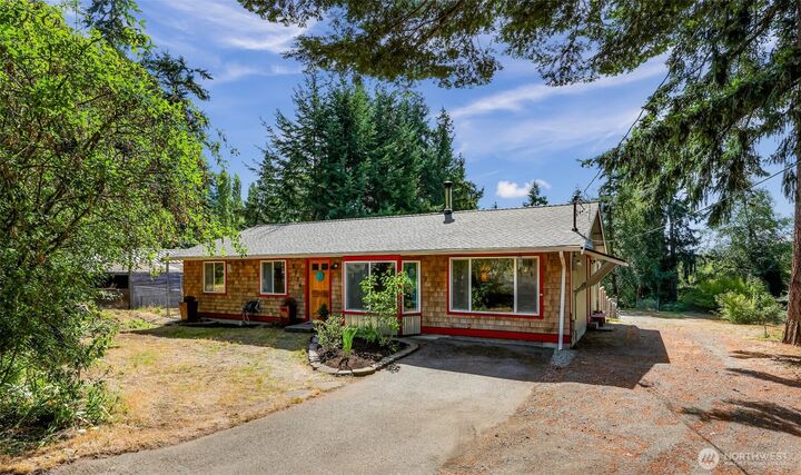 Property Photo:  5234  Bounty Loop  WA 98249 