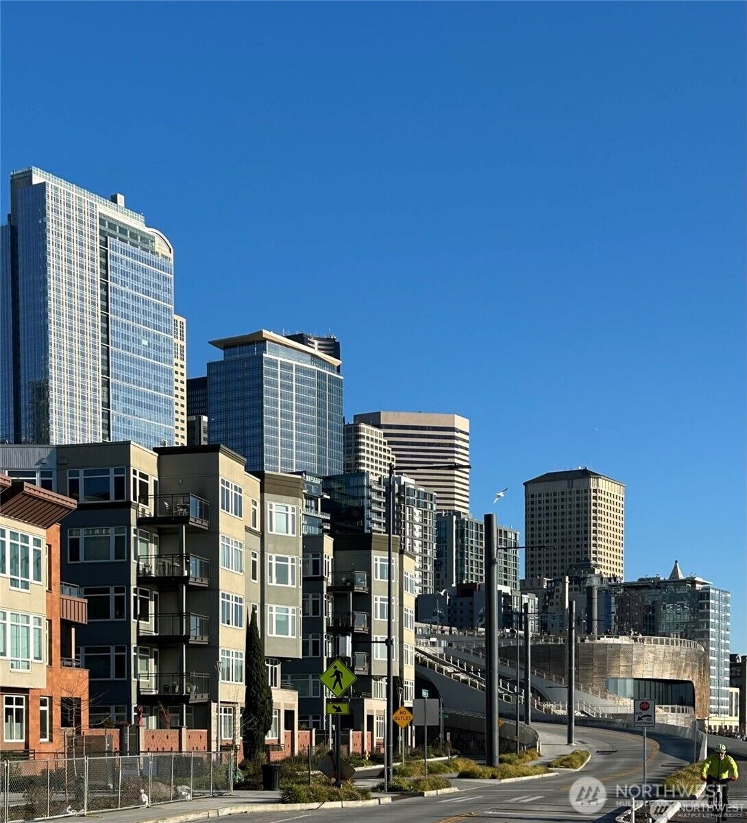 Property Photo: 1900 Alaskan Way 402 WA 98101