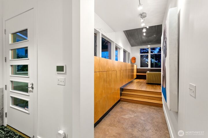 Property Photo: 1549 Magnolia Way W WA 98199
