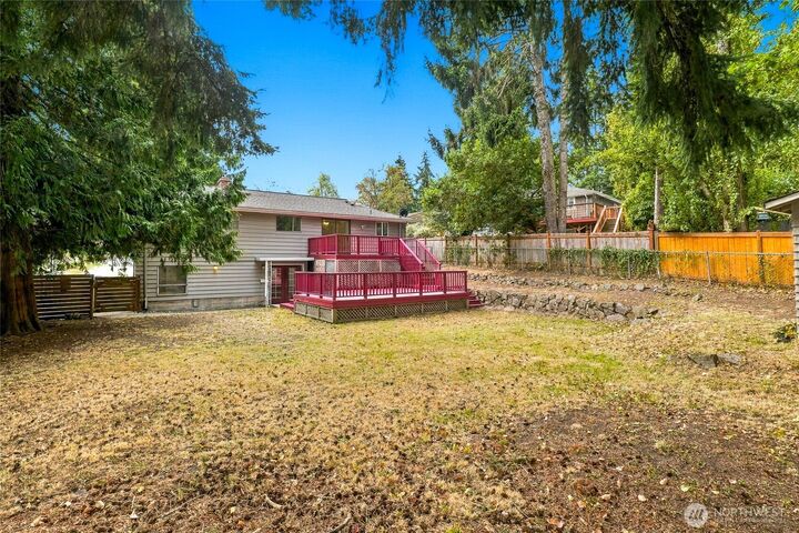 Property Photo:  7815  227th Place SW  WA 98026 