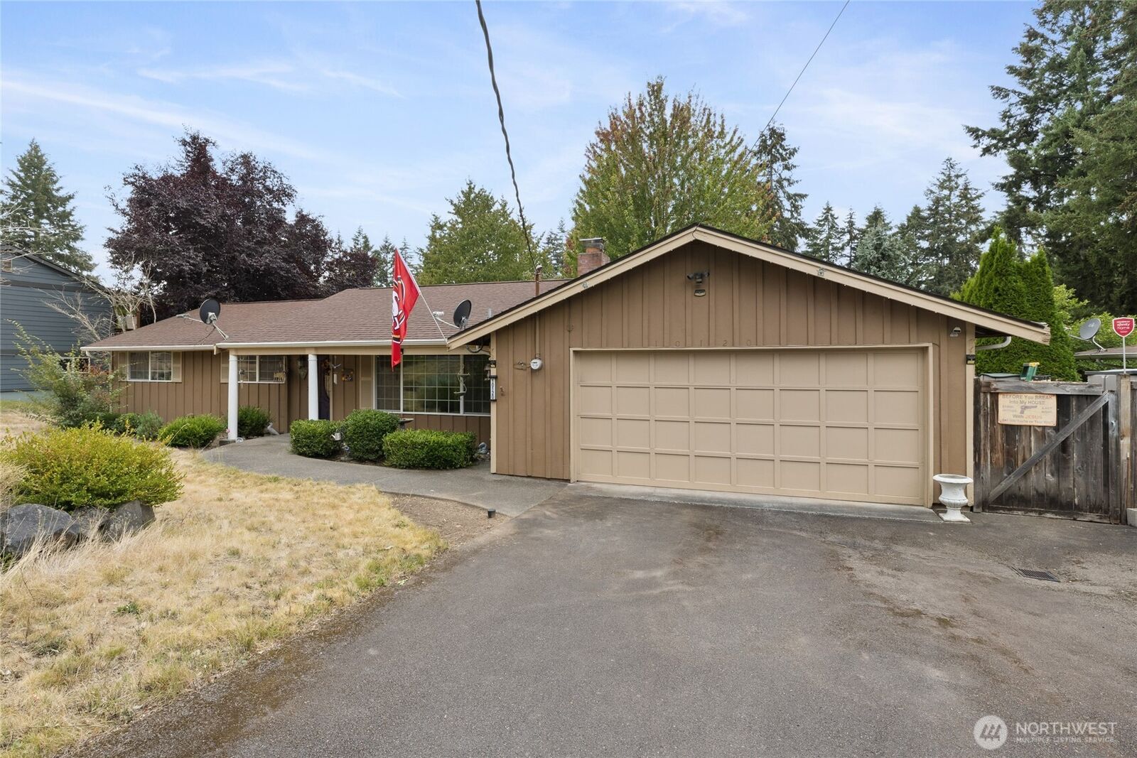 Property Photo:  10120  Cedrona Street SW  WA 98498 