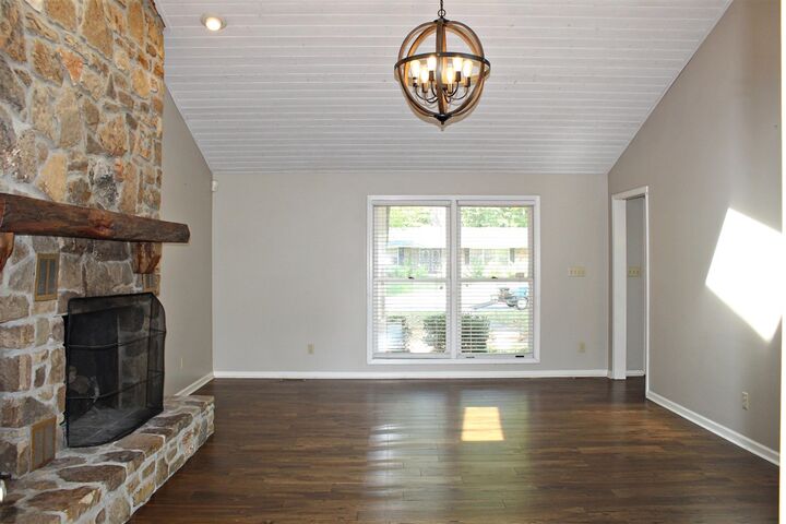 Property Photo:  662 Windmill Circle  KY 42104 