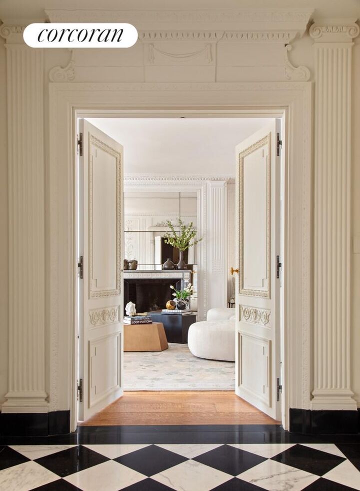 Property Photo:  730 Park Avenue 15/16A  NY 10021 