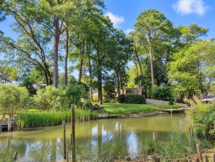 Property Photo:  111 S Ridgeley Rd  VA 23505 