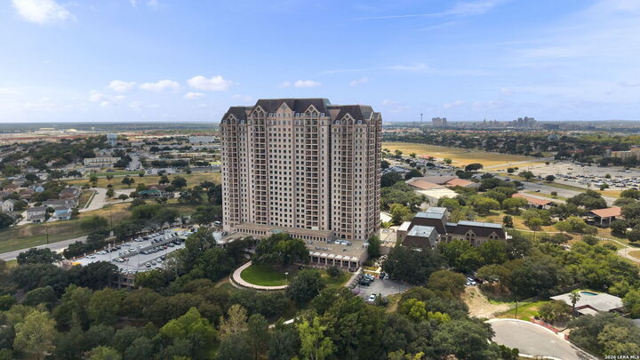 Property Photo:  1 Towers Park Ln 1111  TX 78209 