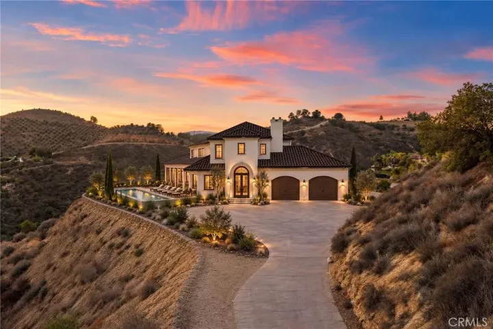 Property Photo: 44995 Via Renaissance CA 92590