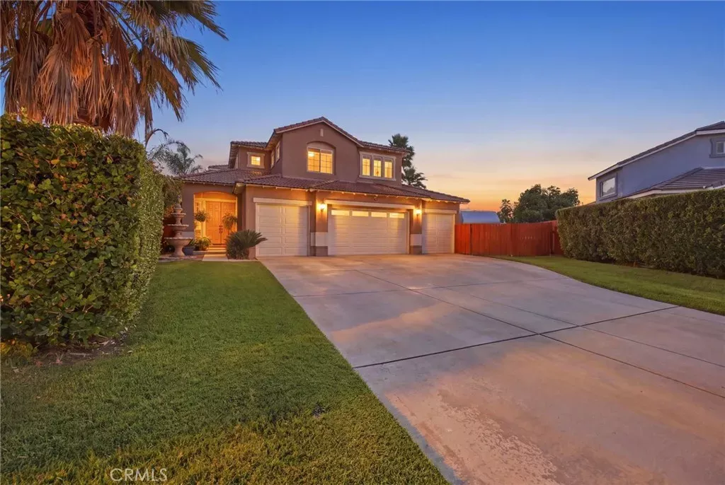 Property Photo:  1198 Oasis Court  CA 92582 
