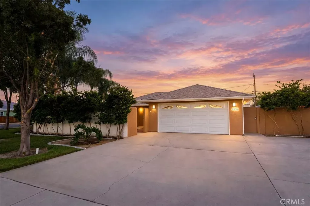 Property Photo: 402 S Harvard Street CA 92543