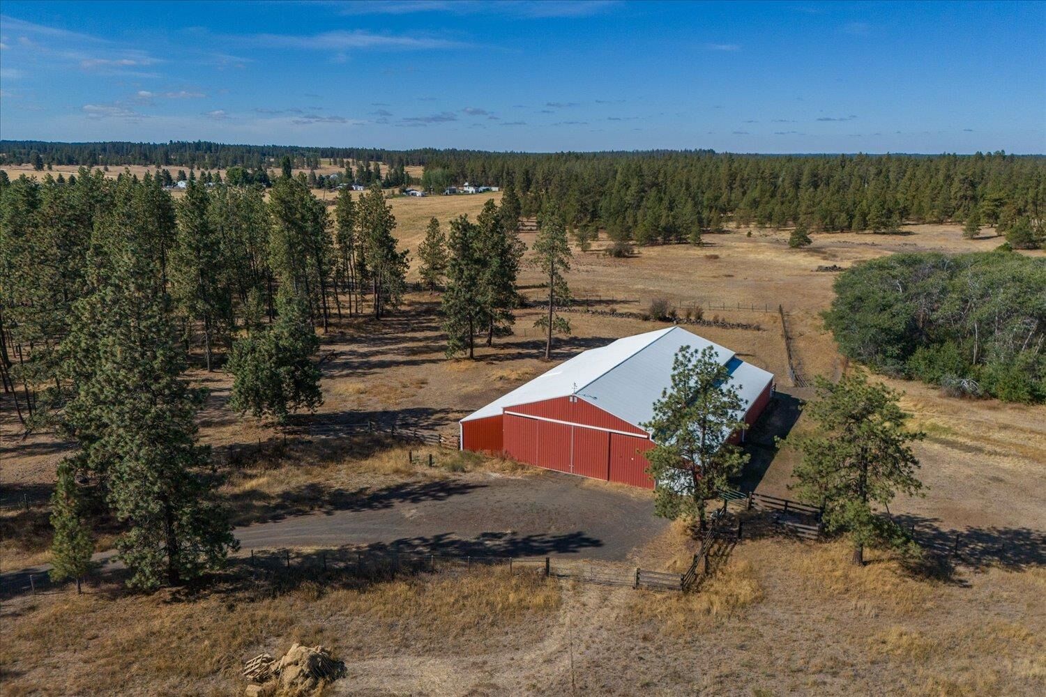 Property Photo:  102A E Cameron Rd  WA 99031 