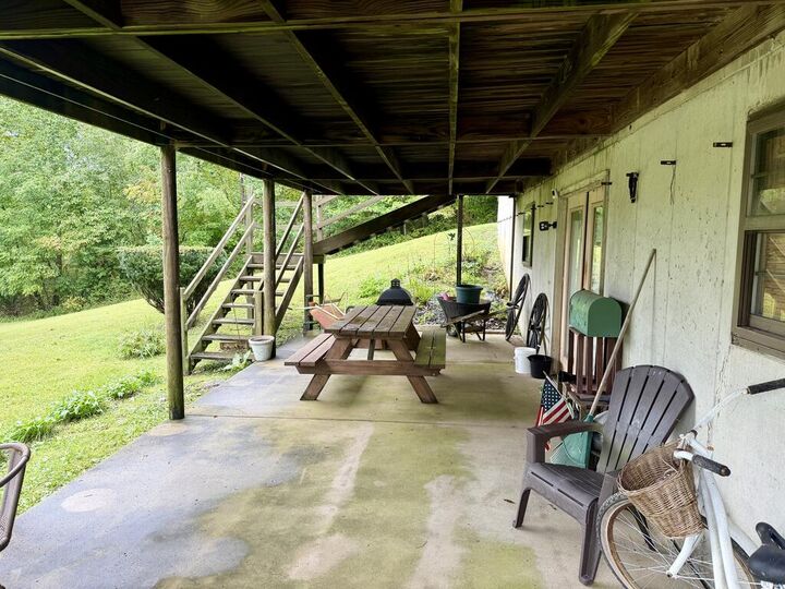 Property Photo: 1082 True Hollow Road OH 45601