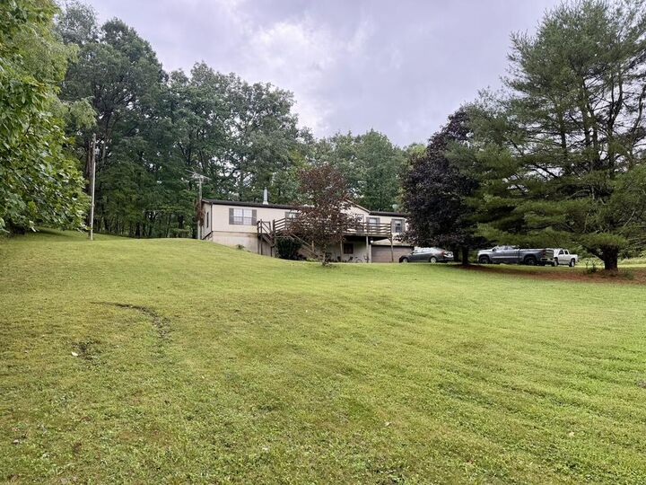 Property Photo:  1082 True Hollow Road  OH 45601 