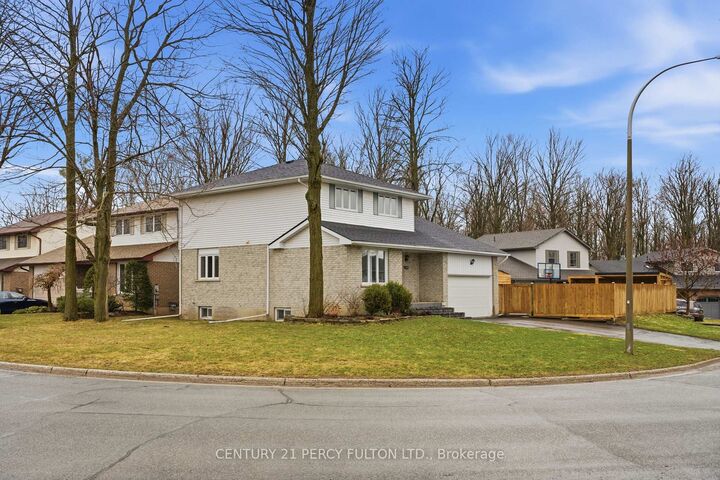 Property Photo: 1853 Mapleridge Drive ON K9K 1R1
