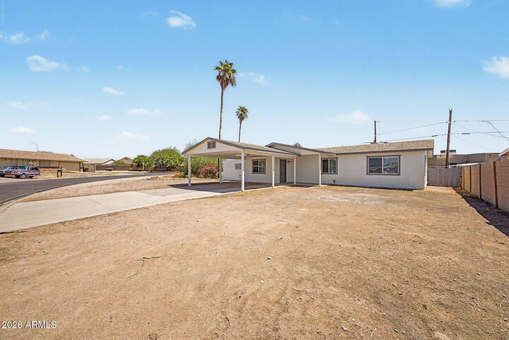 Property Photo: 539 N 111th Place AZ 85207