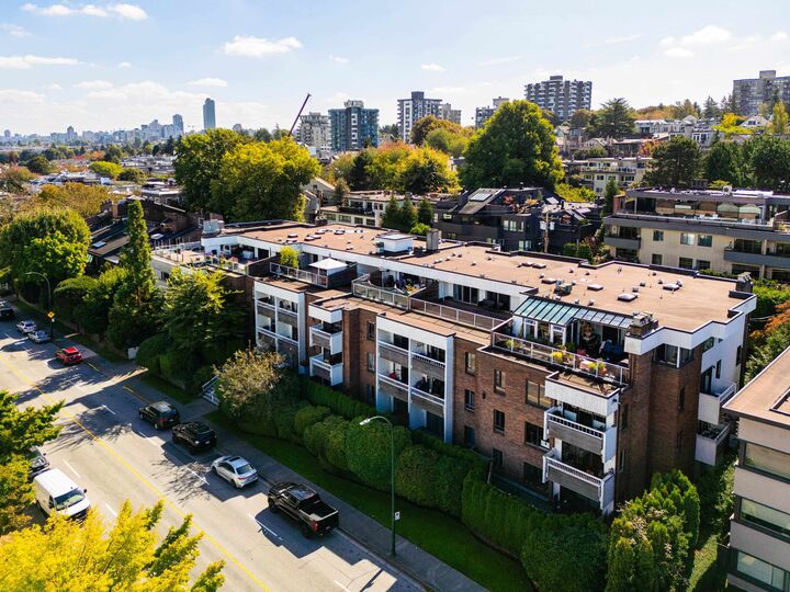 Property Photo:  2450 Cornwall Avenue 303  BC V6K 1B8 