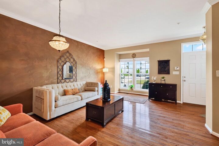 Property Photo: 5304 Wyndholme Circle Circle 73 MD 21229