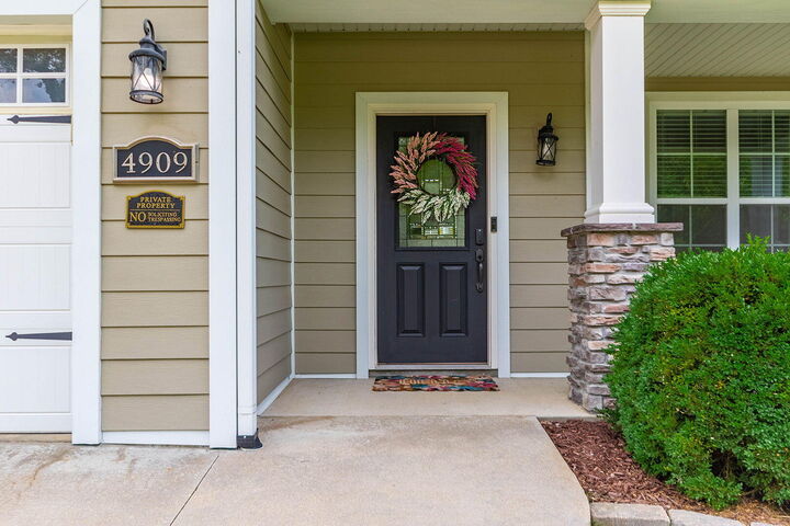 Property Photo:  4909 Forsythia Falls Lp  MO 65203 