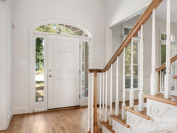Property Photo:  1105 Randolph Oaks Court  NC 28211 