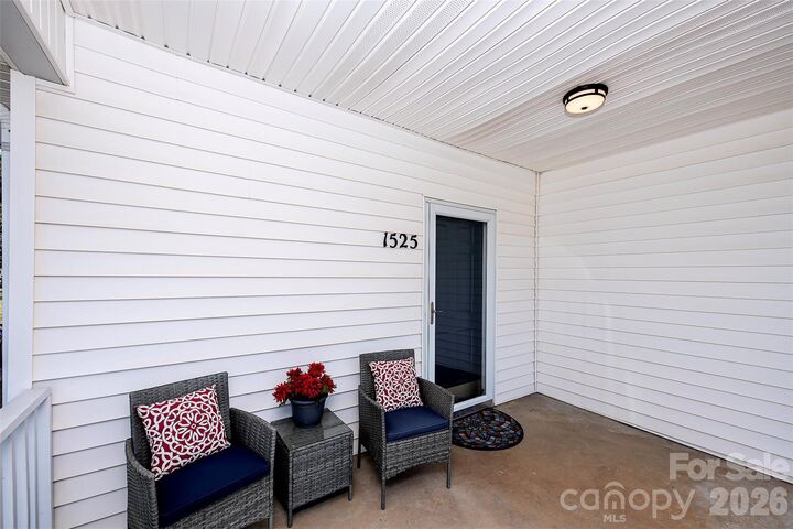 Property Photo:  1525 Perfection Avenue  NC 28012 