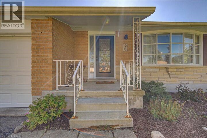 Property Photo:  221 Devon Street  ON N5A 3A1 