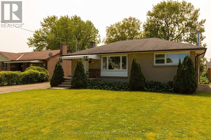 Property Photo: 221 Starlight Avenue ON N5W 4X8
