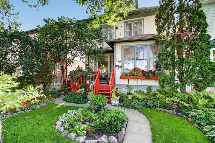 Property Photo:  442 Lansdowne Avenue  MB R2W 0K6 
