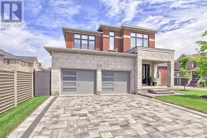 Property Photo:  92 Maple Fields Circle  ON L4G 0P5 
