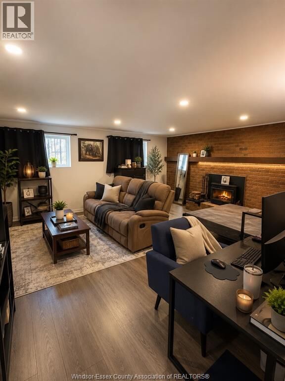 Property Photo:  569 Lesperance Road Lower  ON N8N 1W5 