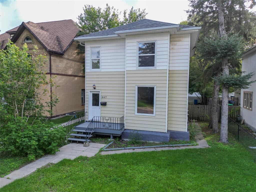 Property Photo: 447 12th Street MB R7A 4P9