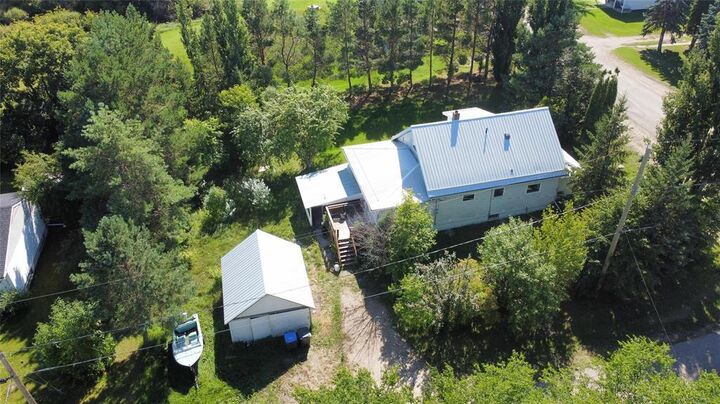 Property Photo: 641 Birtle Street MB R0J 1Z0